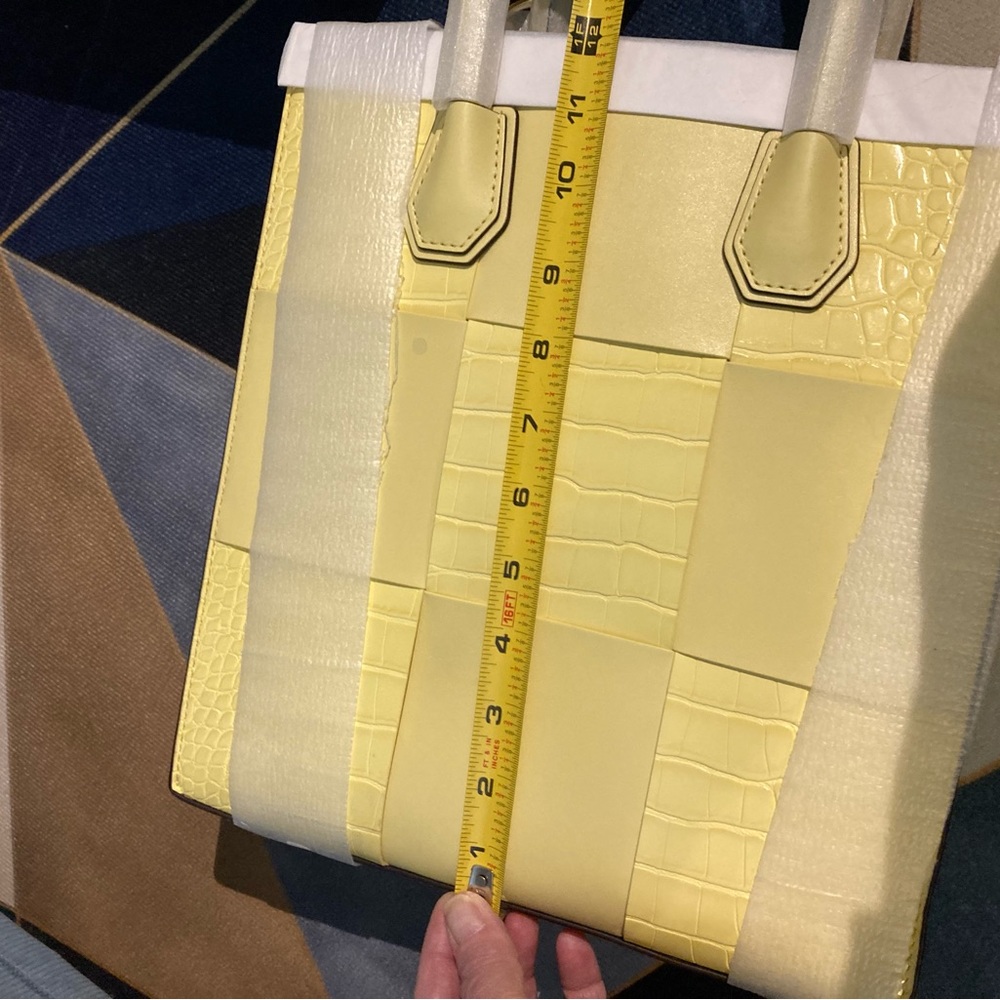 NWT~Michael Kors Mercer MD Crossbody Brand NEW Luxury Shoulder bag - Picture 10 of 16